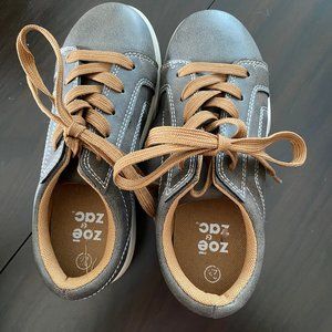 Boys shoes